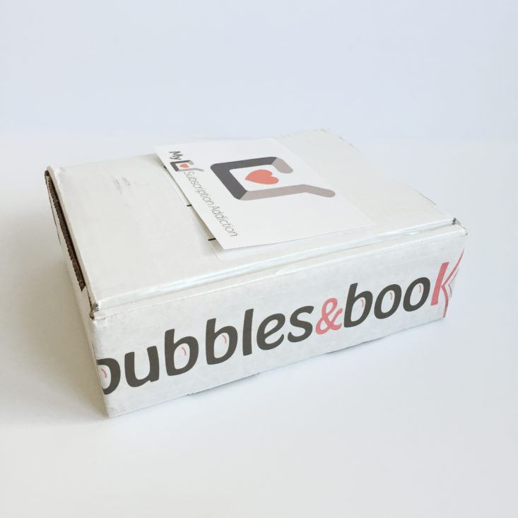 Bubbles & Books Box October 2017 - 0001