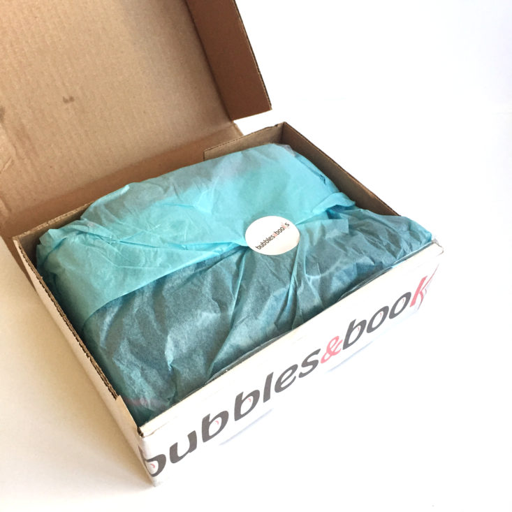 Bubbles & Books Box October 2017 - 0002