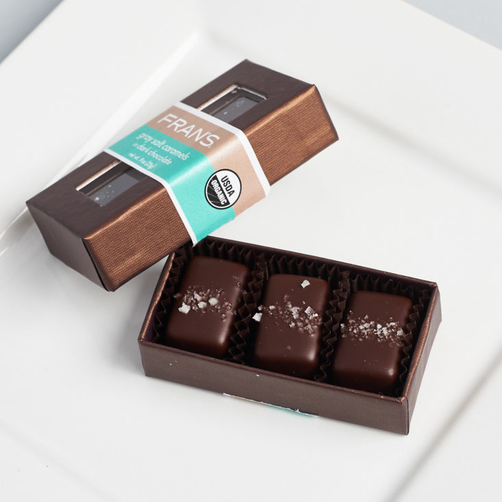 See the chocolate bars and specialty chocolates I got in the latest Chococurb box!