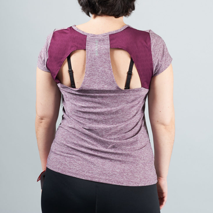 Check out the fall workout clothes (and add-on styles) in the October 2017 Ellie box! 
