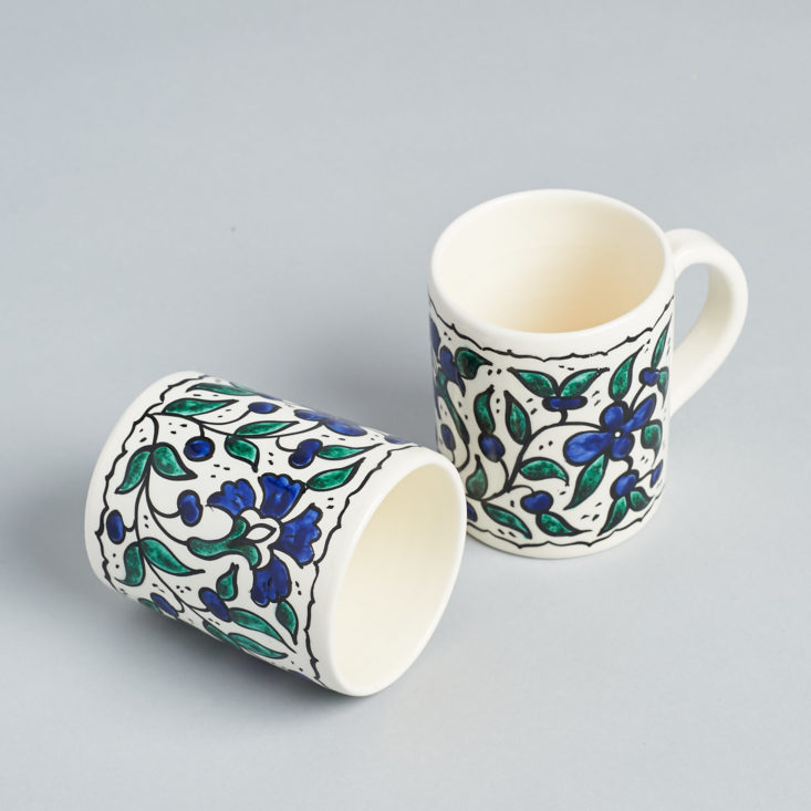 two mugs with blue flowers