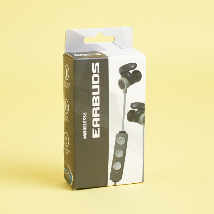 earbuds in box
