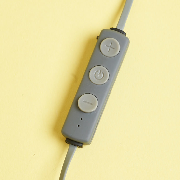 volume control for earbuds