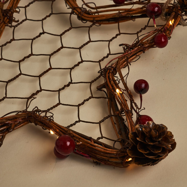 lights on wreath