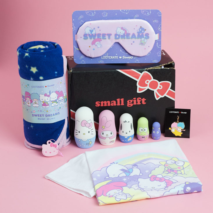 Full contents of Winter 2017 Sanrio Small Gift
