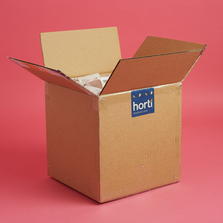 Horti shipping box open