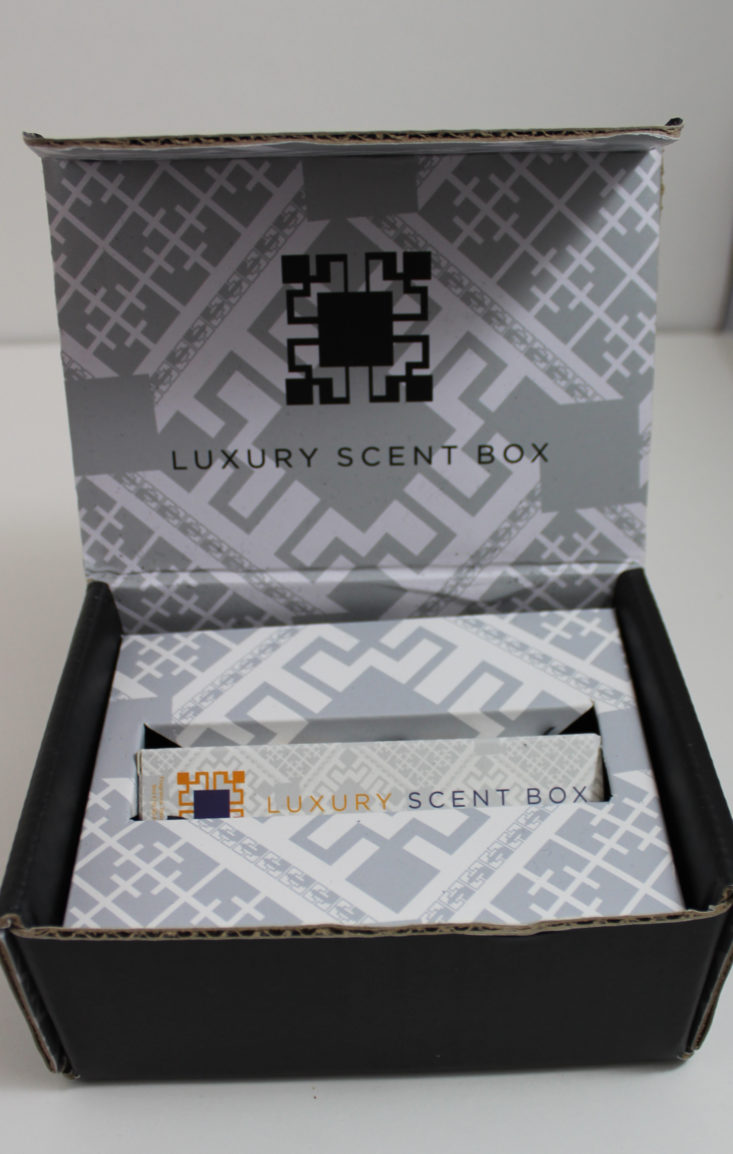 Luxury Scent Box December 2017 Box inside