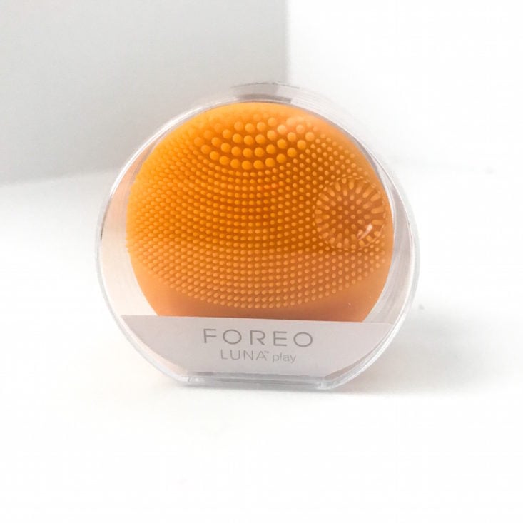 FOREO LUNA™ play in Sunflower Yellow,