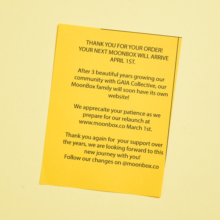 yellow information card