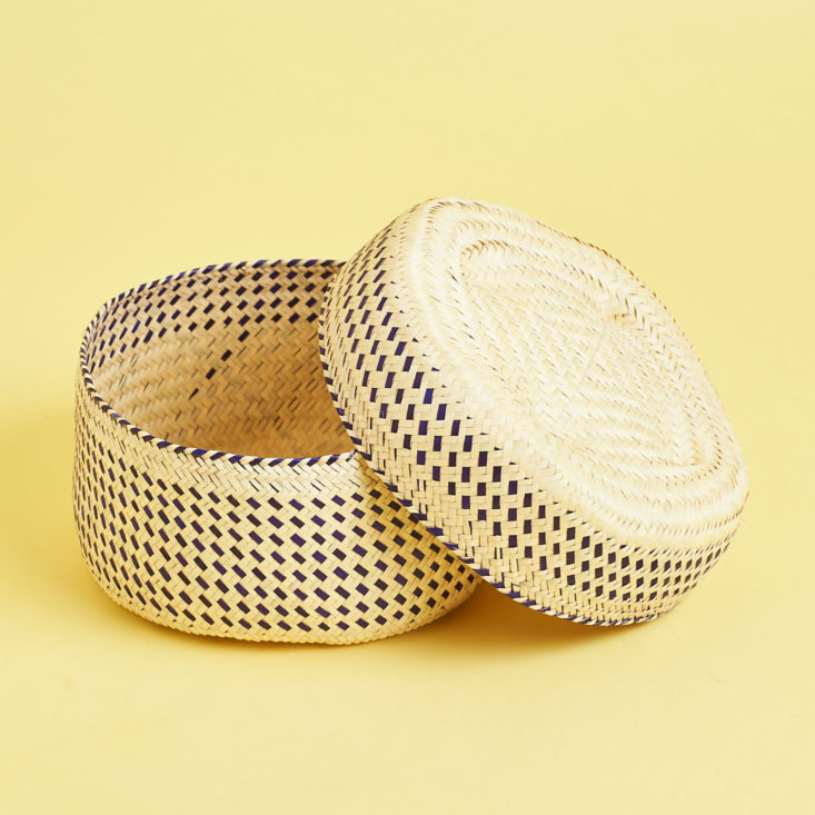 Globein Flat Basket with Lid