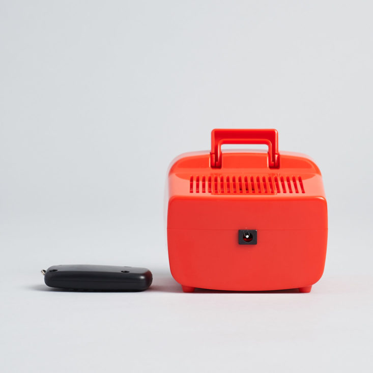 fred o vision alarm clock from behind