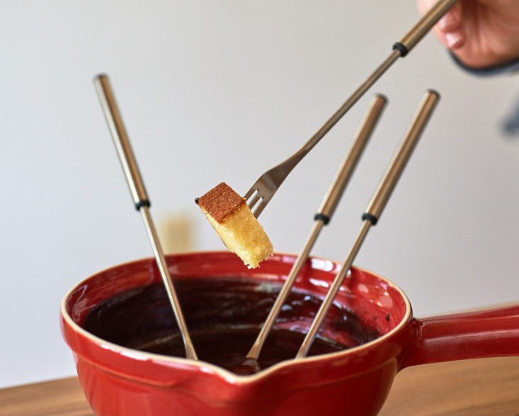 fondue pot and cake on skewer