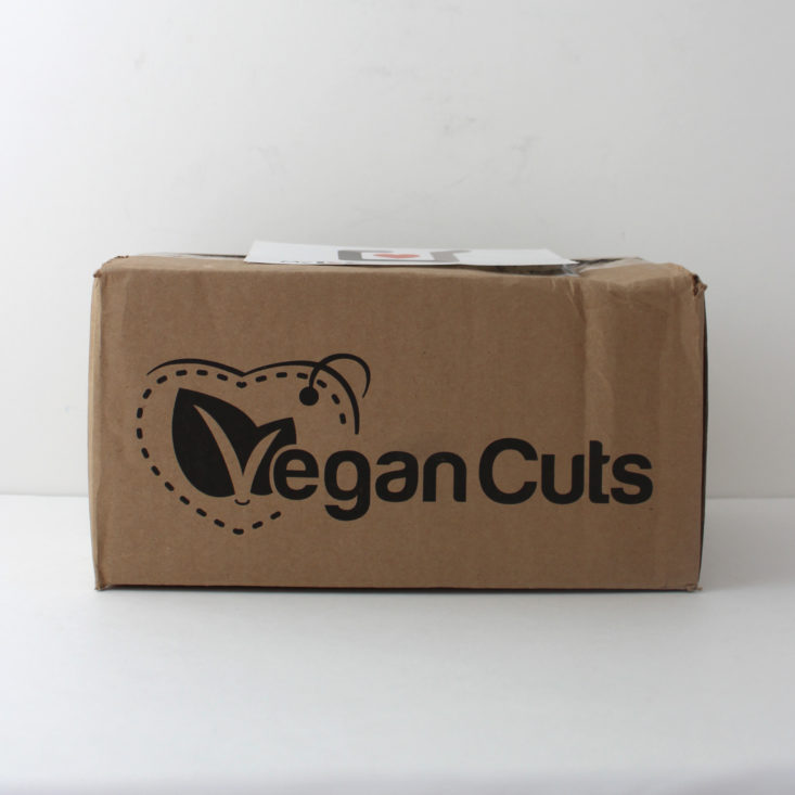 Vegan Cuts Beauty January 2018 Box closed