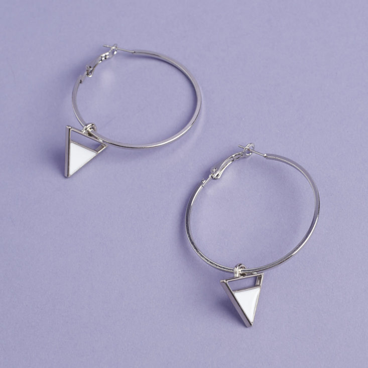 Silver Minimalist hoope earrings with triangle