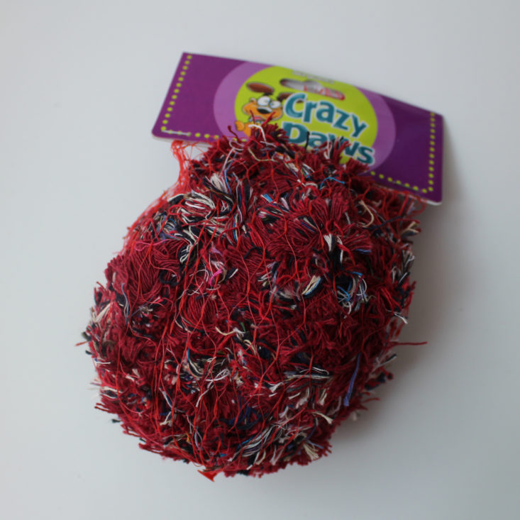 Sergeant’s Crazy Paws Flump String Ball Toy