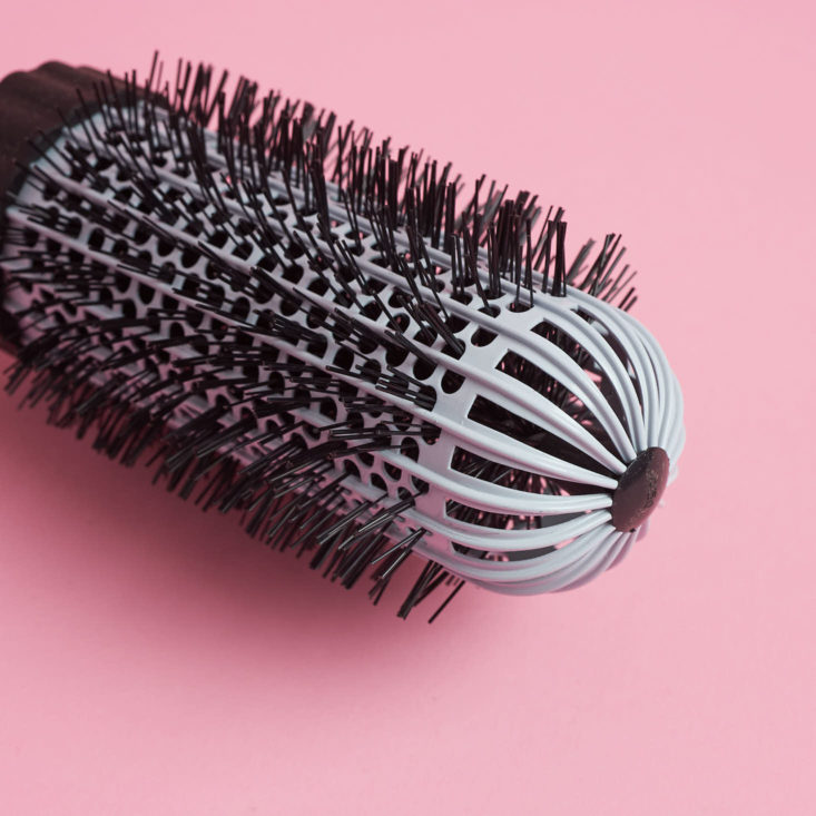round brush detail