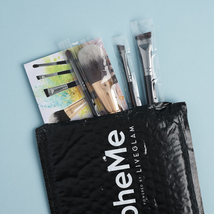 LiveGlam MorpheMe mailer with brushes popping out