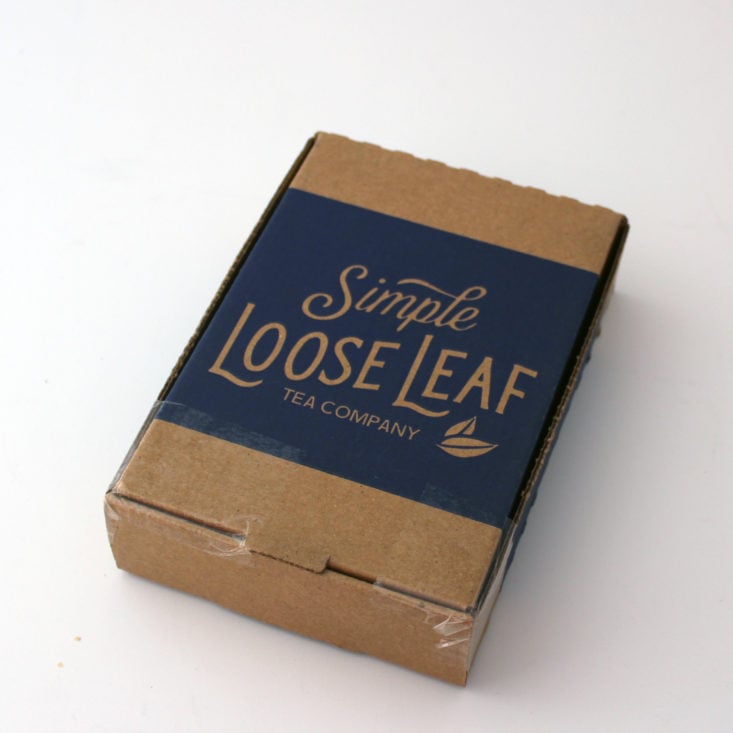 closed Simple Loose Leaf box