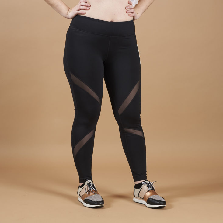 wantable fitness clothing subscription box april 2018 black leggings