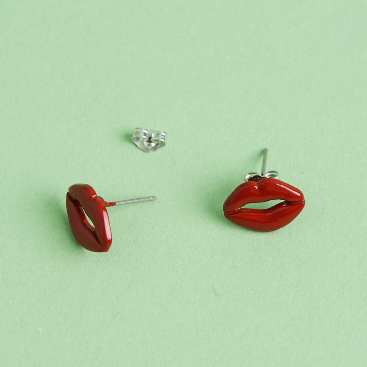 earfleek lip stud earrings with metal backing