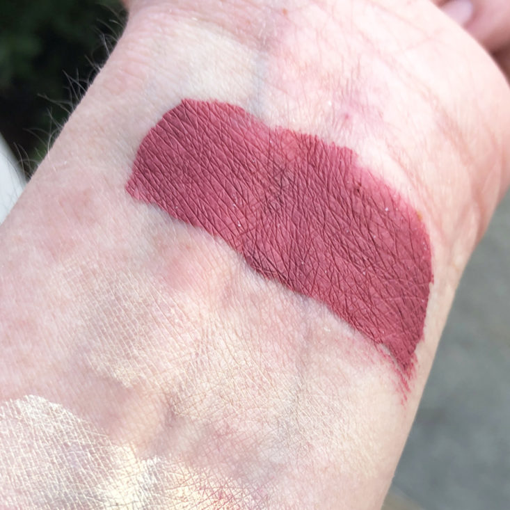 Lola Beauty Box March 2018 - Lipstick Swatch