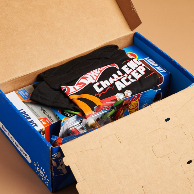 Unboxing our May Hotwheels box