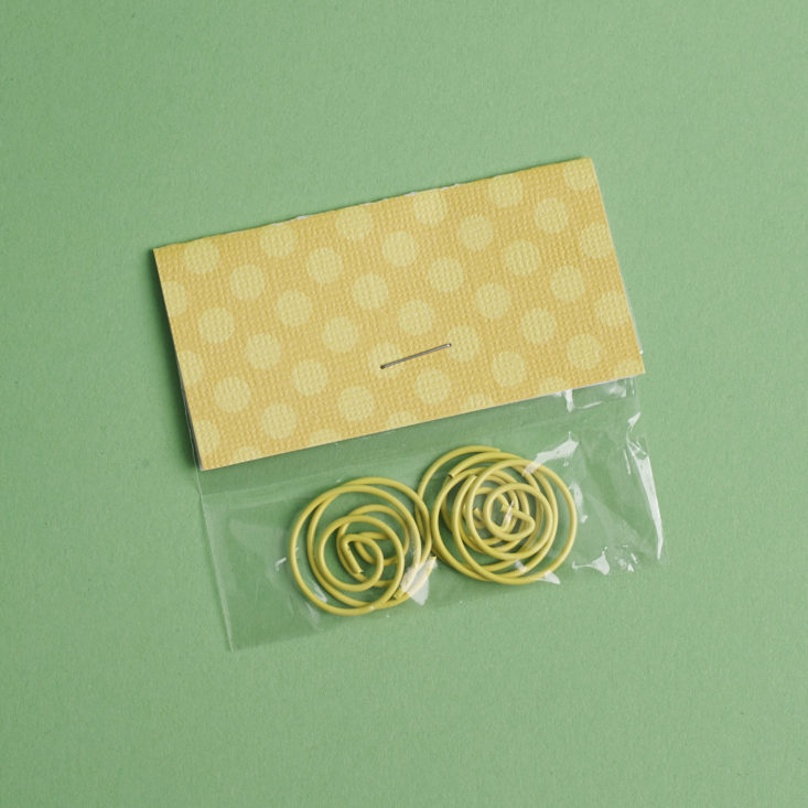 spiral paper clips in package