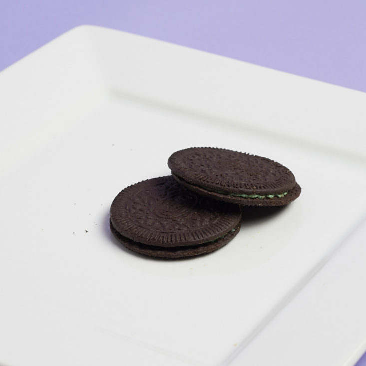 Oreo Thins Mint Flavor Cookie Detail