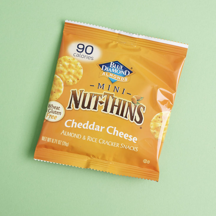 Blue Diamond Almonds Mini Nut Thins in Cheddar Cheese