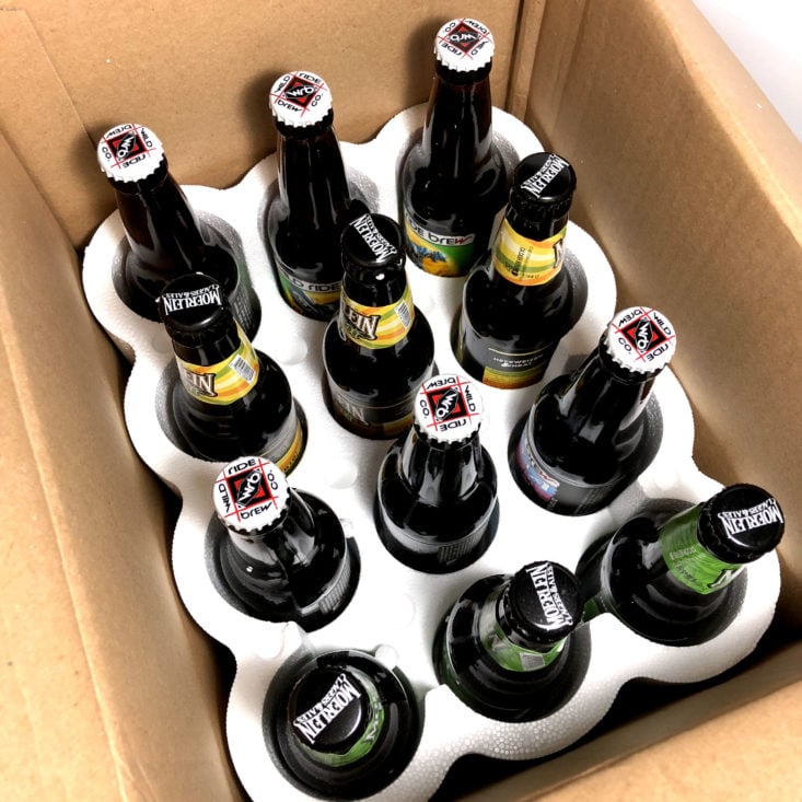 The Microbrewed Beer June 2018 - Box inside