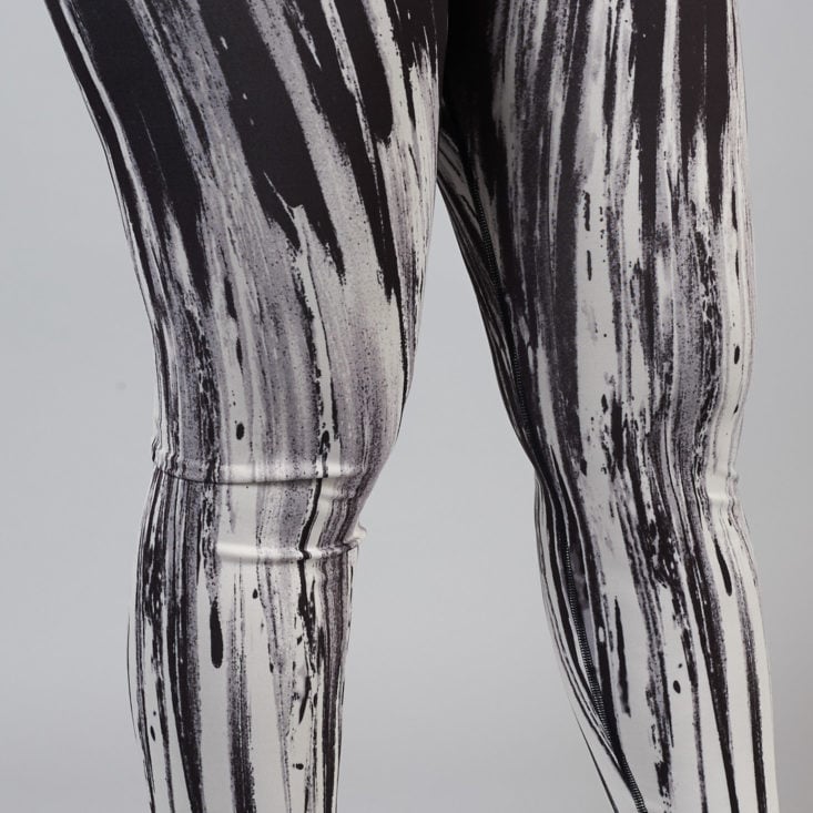 wantable fitness painterly pattern on leggings