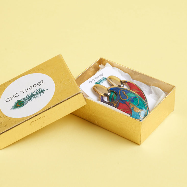chc vintage tees earrings box
