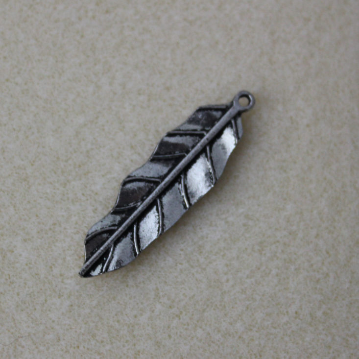 Dollar Bead Box August 2018 Metal Feather