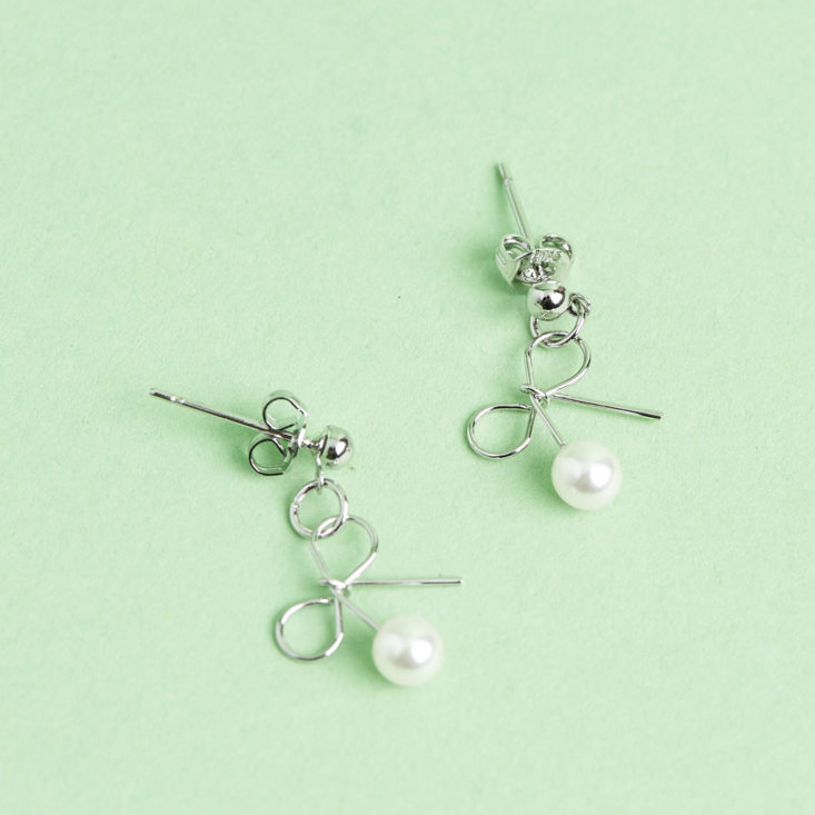 earfleek silly and fun bow earrings with pearls