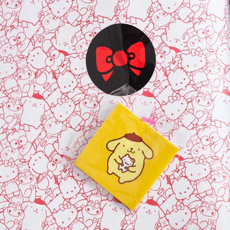 sanrio small gift crate booklet and bow