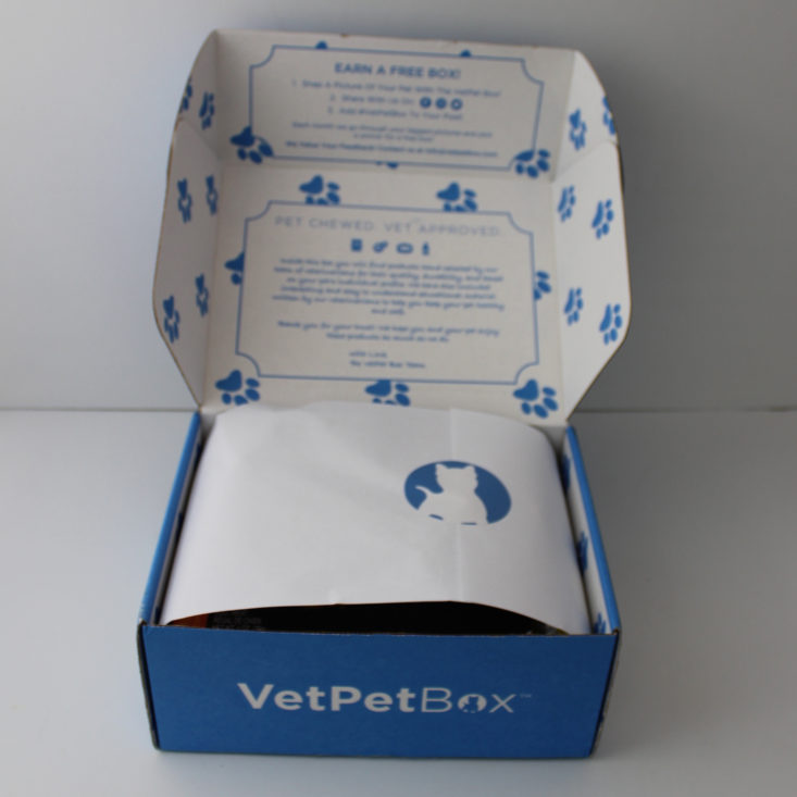 VetPetBox Dog August 2018 Inside