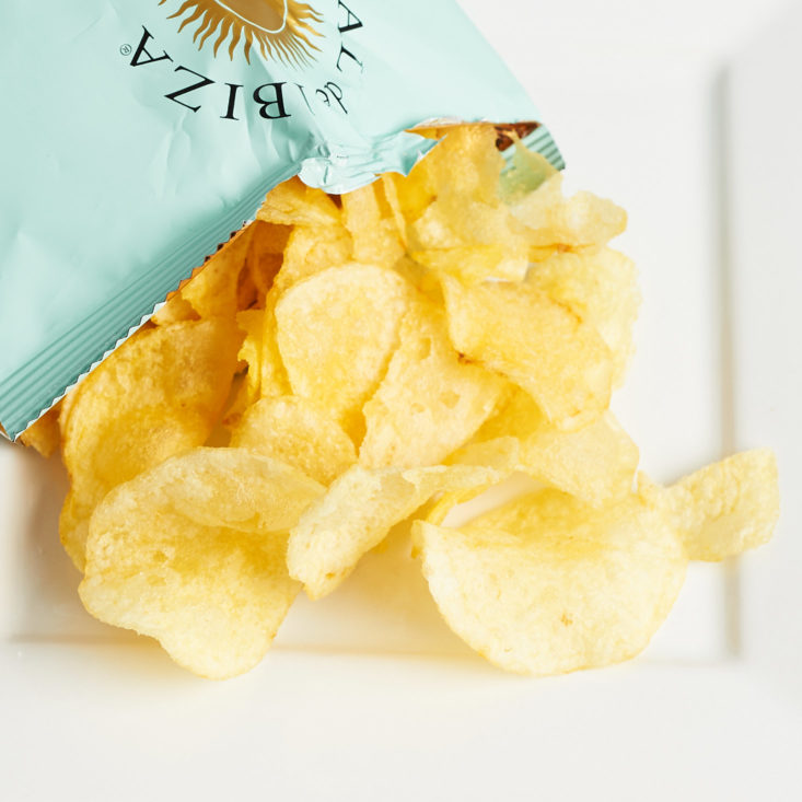 Sal de Ibiza Potato Chips spilling onto plate