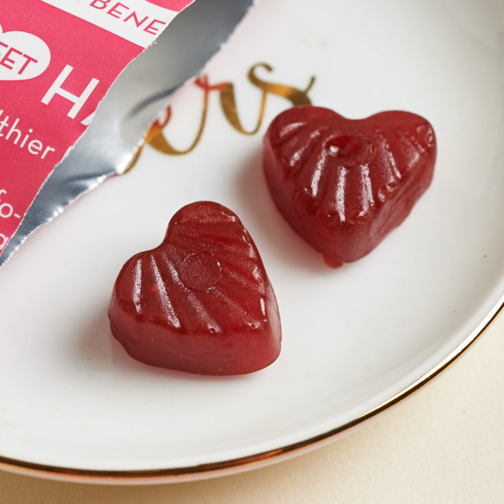 Birchbox Curated September 2018 - Hum Hair Sweet Hair Gummy Vitamin, 2 gummies Open Top