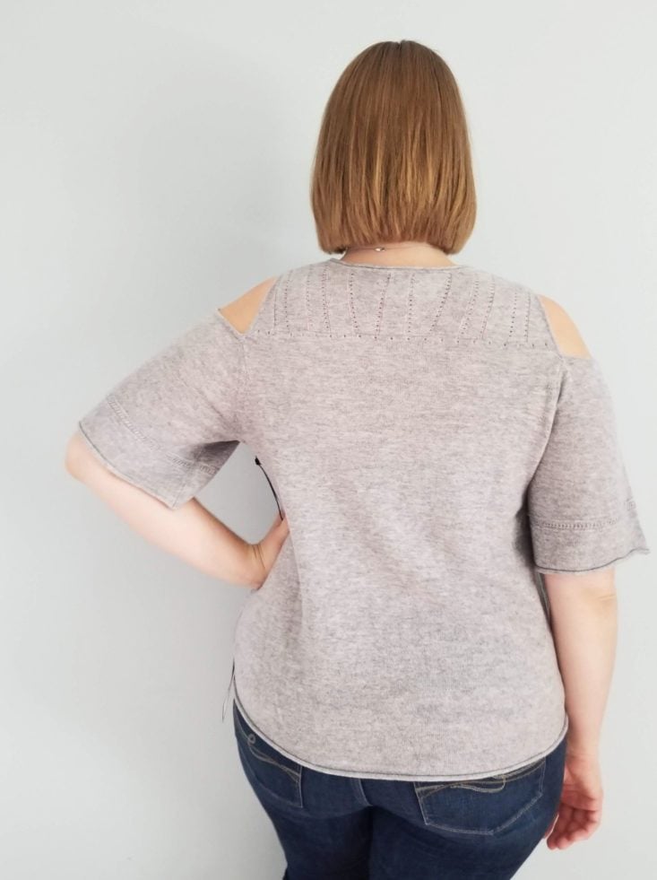 Daily Look August 2018 cold shoulder back