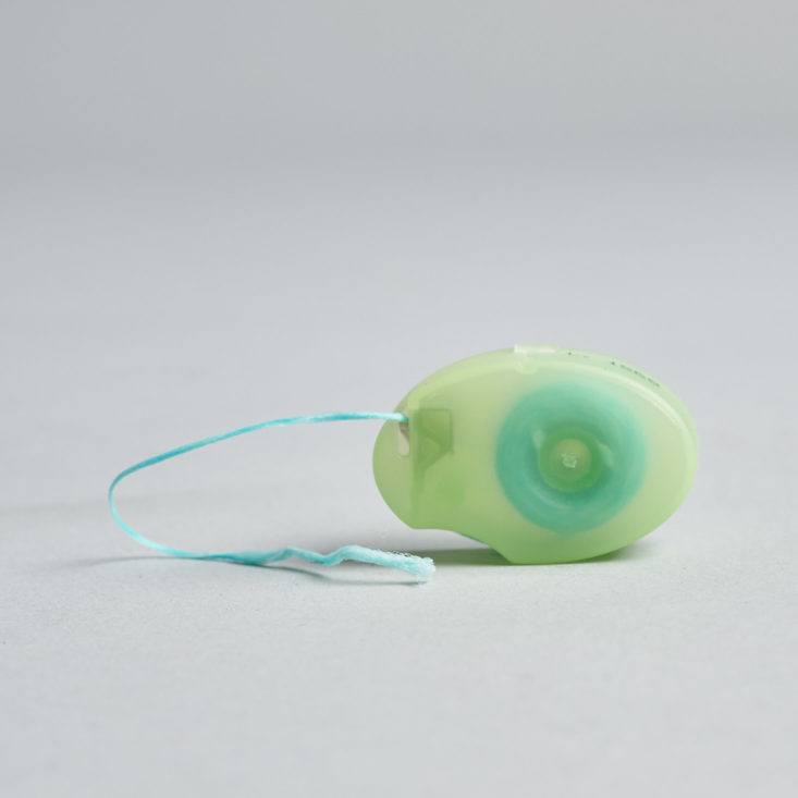 globein cocofloss coconut oil floss package