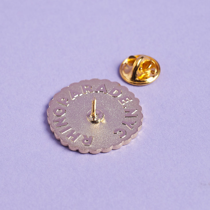 quirky post pin back