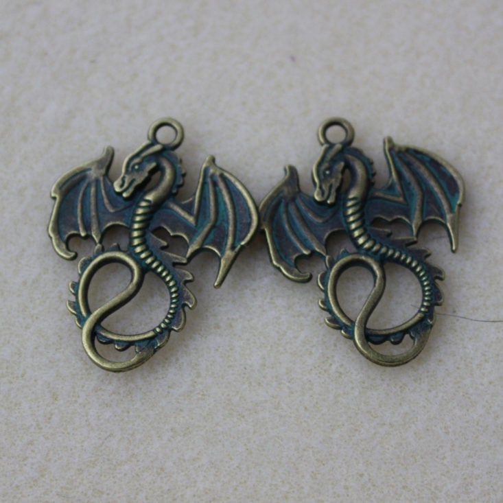 Blueberry Cove Beads October 2018 - Patina Dragons Top