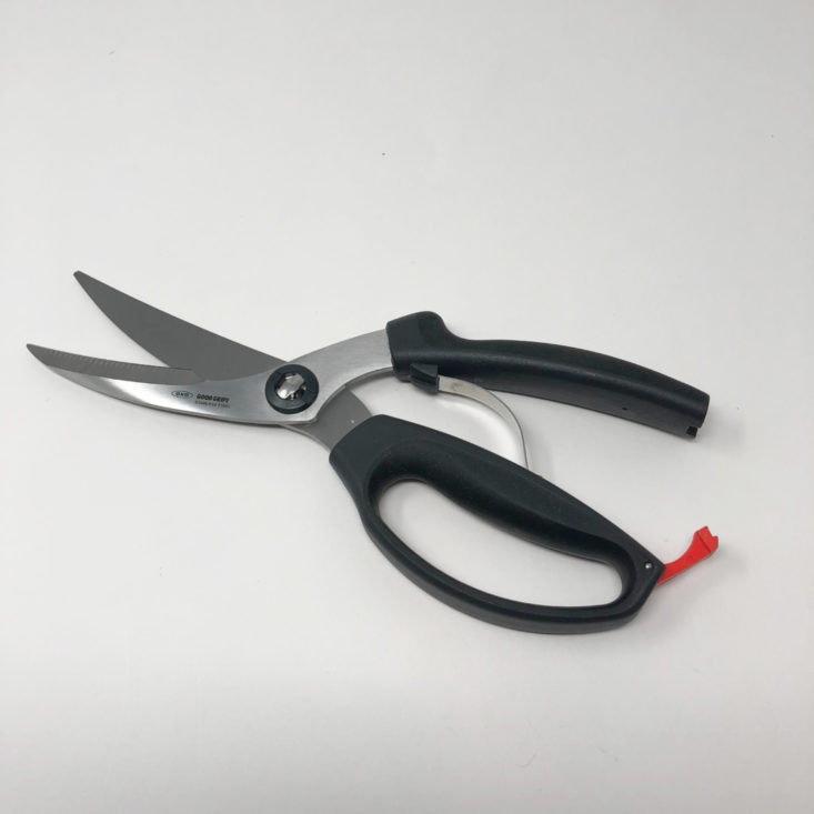 CrateChef OctoberNovember Review 2018 - OXO Good Grips Poultry Shears 2