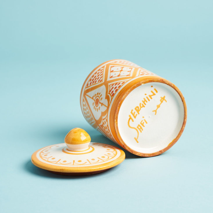 Globe In Bake ceramic pot and lid