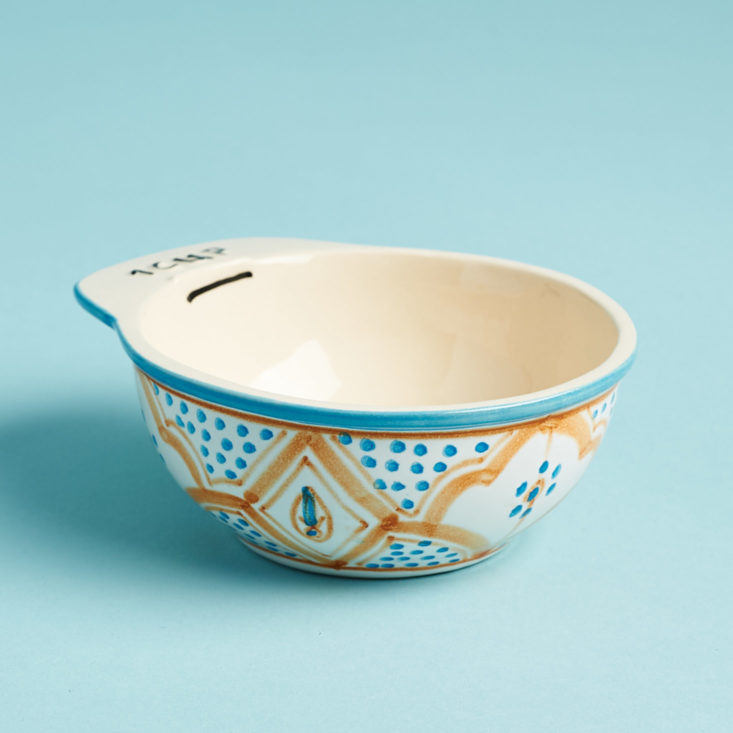 Globe In Bake measuring cup