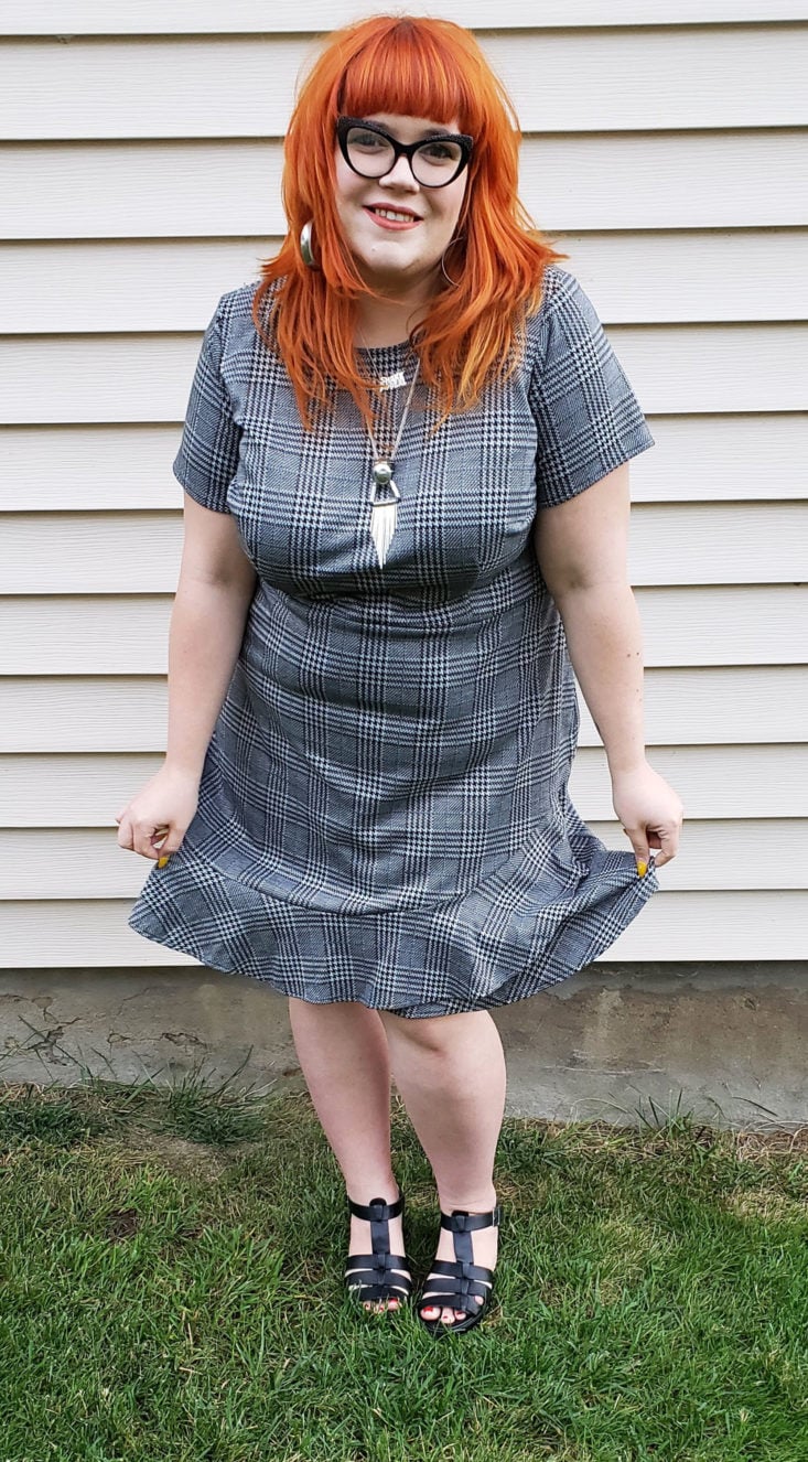 Gwynnie Bee Box October 2018 - Plaid Ruffle Hem Fit And Flare Dress By London Times 0010