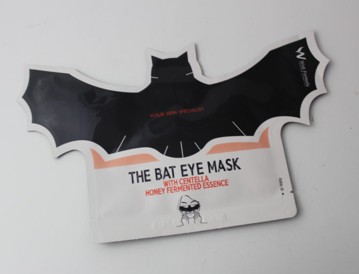 Mask Maven October 2018 - Wish Formula Bat Eye Mask Front
