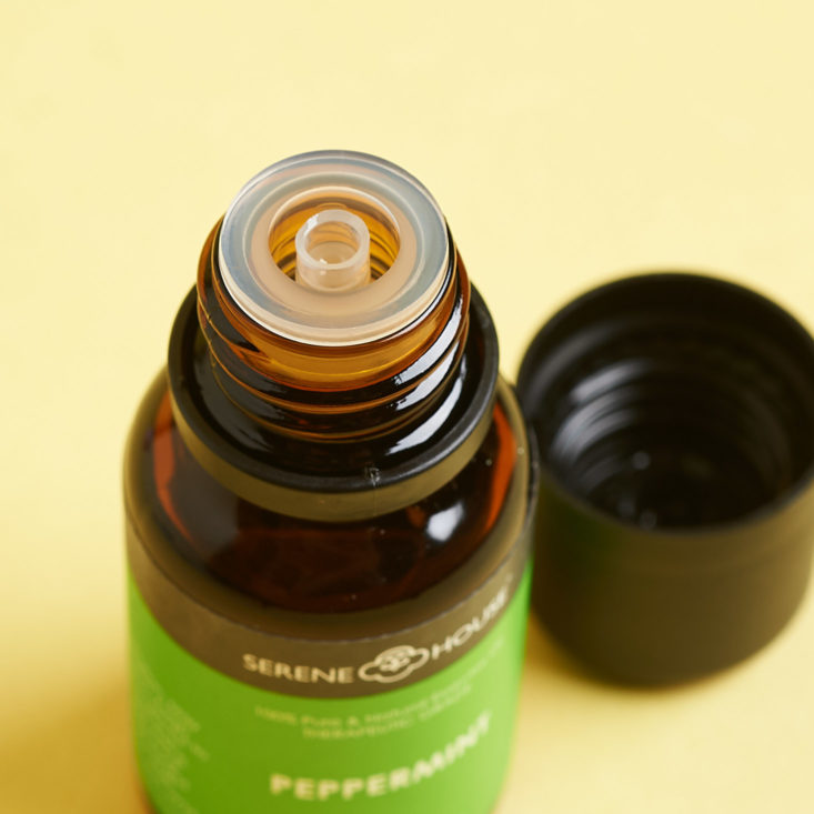 Bespoke Post Unplug peppermint oil detail