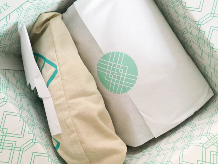 Stitch Fix Plus Size Clothing Subscription December 2018 - Box Inside Top