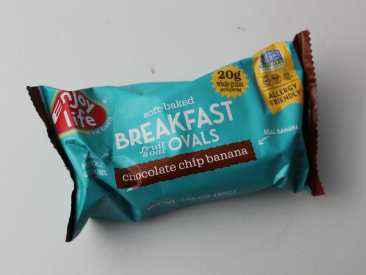 Vegan Cuts Snack December 2018 Box - Enjoy Life Soft-Baked Breakfast Ovals in Chocolate Chip Banana Packet Top